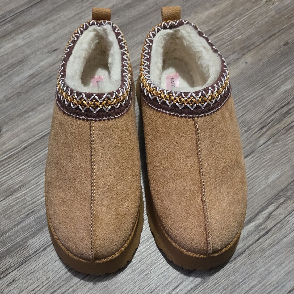 Katch Me Slippers
